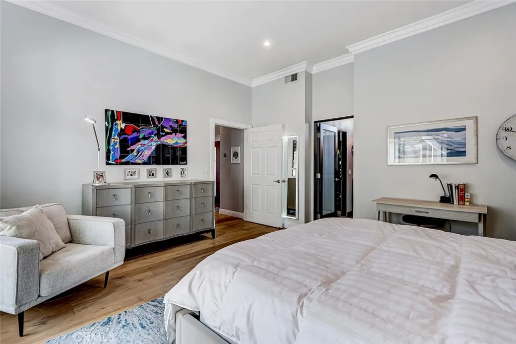 Additional image 35 of 718 S Broadway Unit C, Redondo Beach, CA 90277