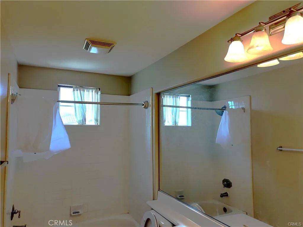 Additional image 32 of 47 Straw Flower, Irvine, CA 92620