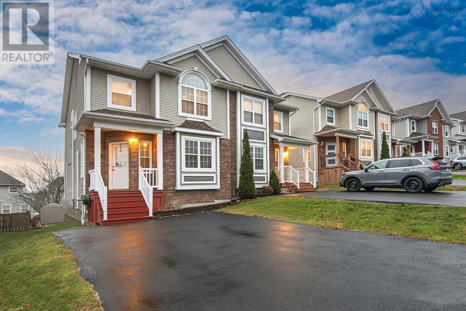 18 Outrigger Crescent|Halifax, Nova Scotia B3M4V8