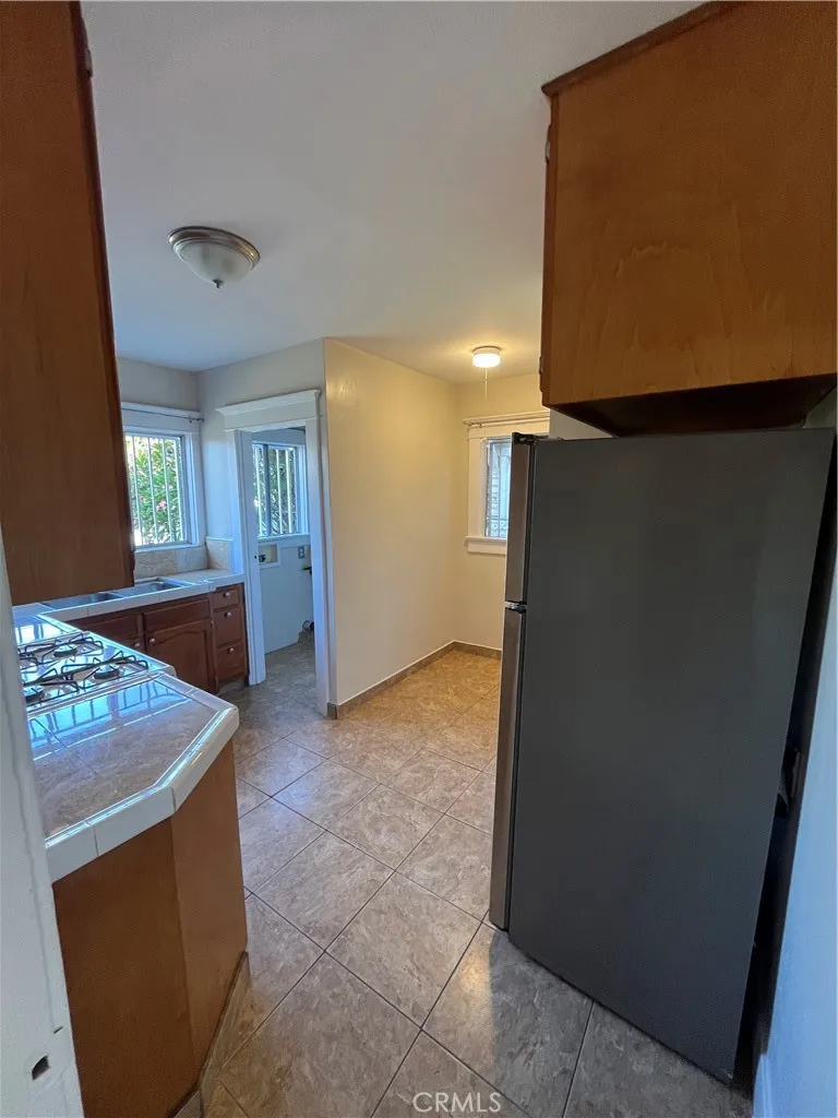 Additional image 69 of 1355 W 49th St, Los Angeles, CA 90037