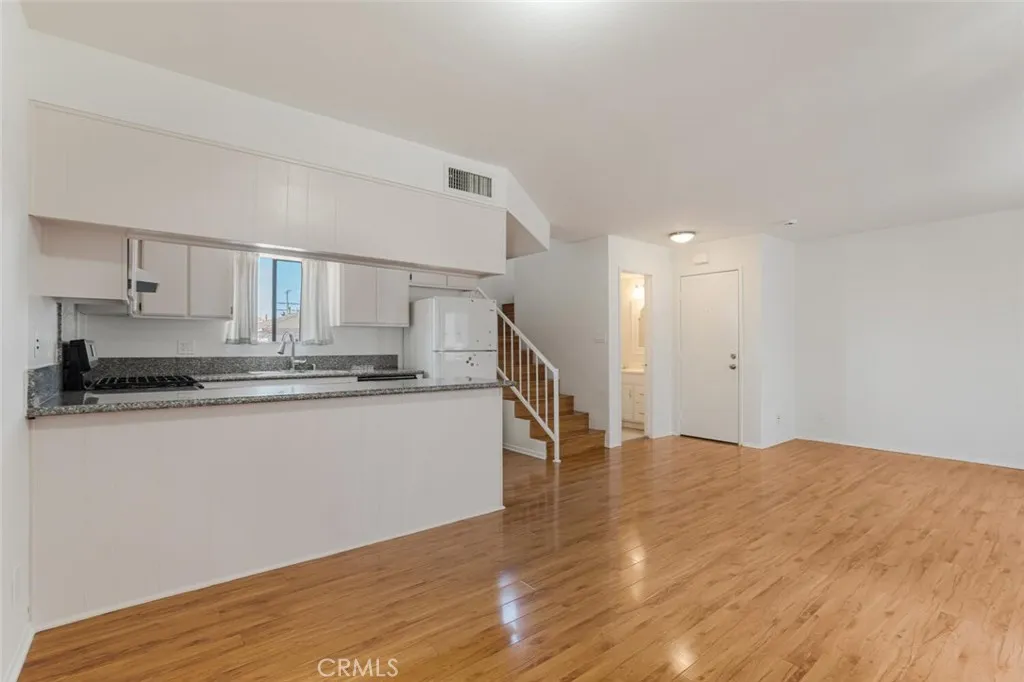 Additional image 6 of 1129 Linden Avenue Unit 5, Glendale, CA 91201