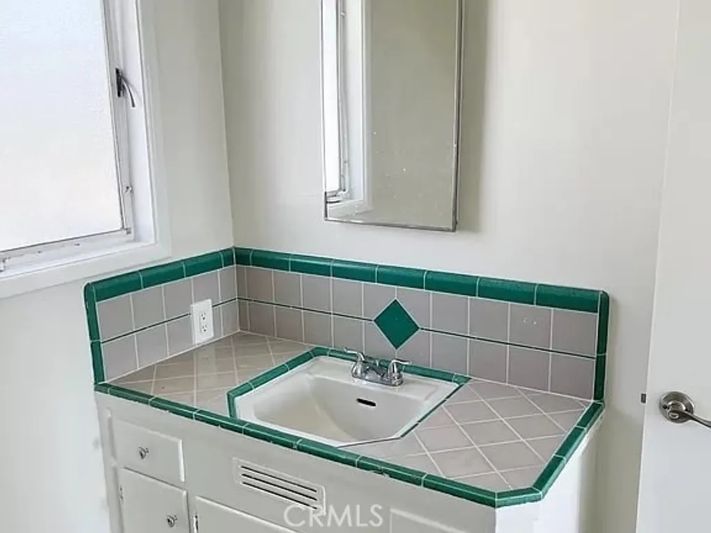 Additional image 11 of 250 Cliff Drive Unit 17, Laguna Beach, CA 92651