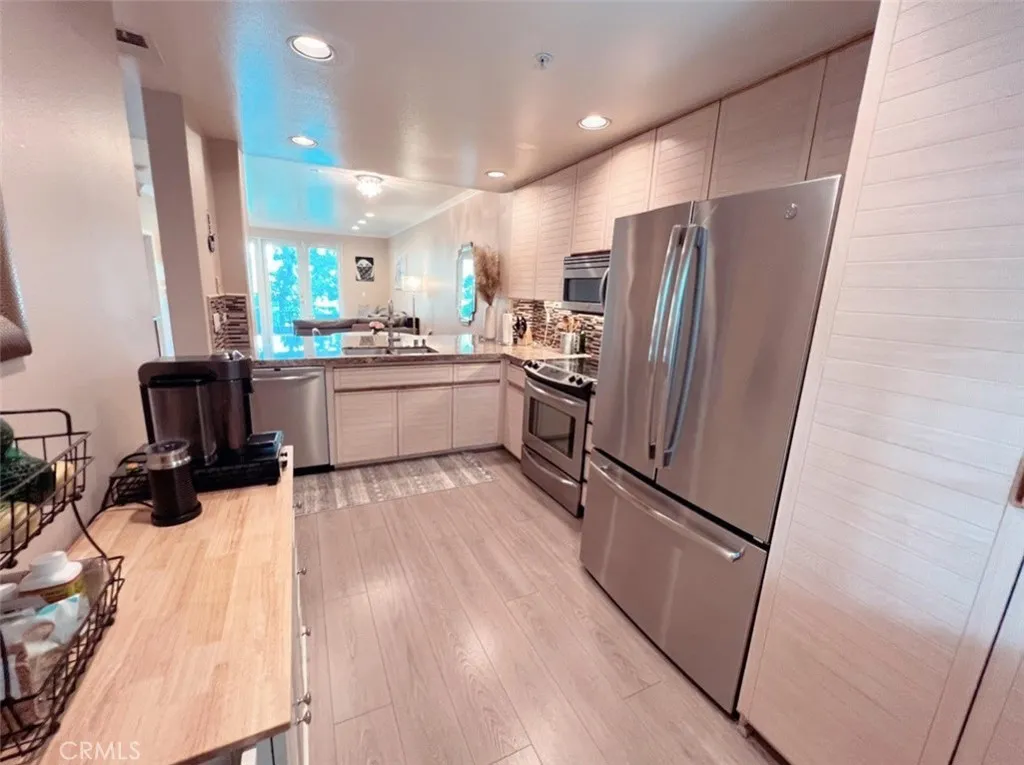 Additional image 27 of 2233 Martin Unit 207, Irvine, CA 92612