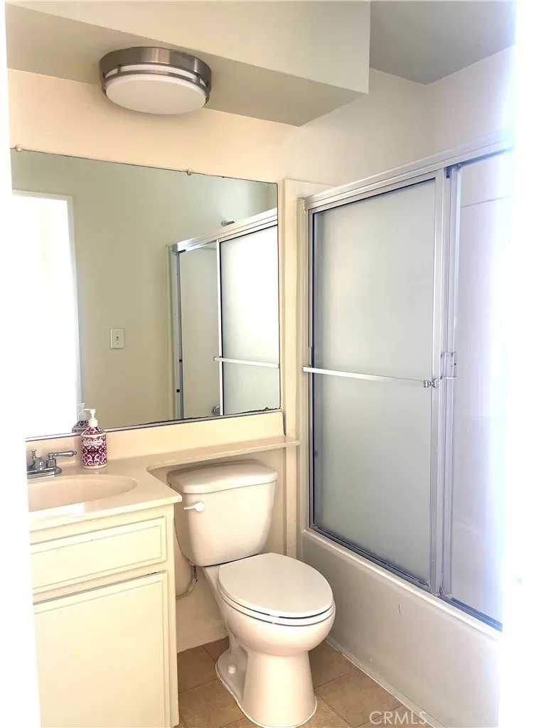 Additional image 31 of 328 E Valencia Ave Apt G, Burbank, CA 91502