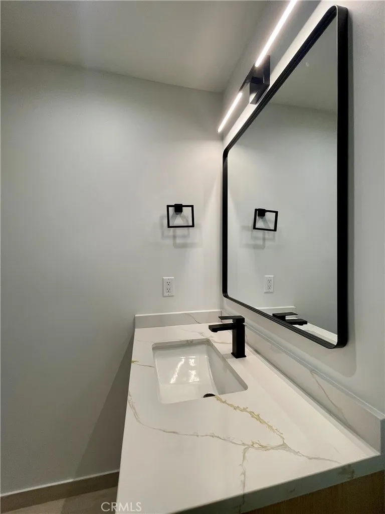 Additional image 41 of 613 W 41st Place, Los Angeles, CA 90037