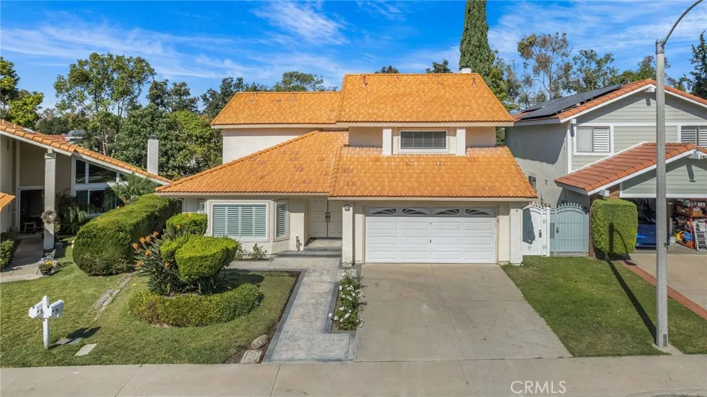 Additional image 37 of 64 Bluecoat, Irvine, CA 92620