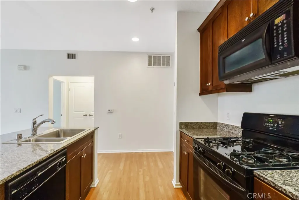 Additional image 8 of 1329 Scholarship, Irvine, CA 92612