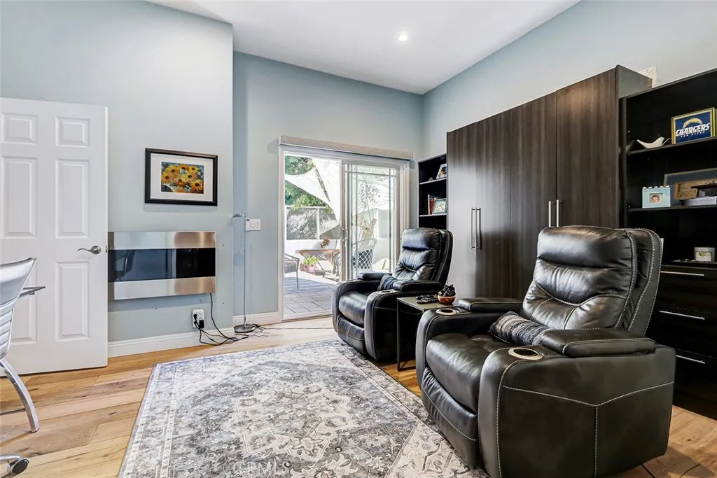 Additional image 42 of 718 S Broadway Unit C, Redondo Beach, CA 90277