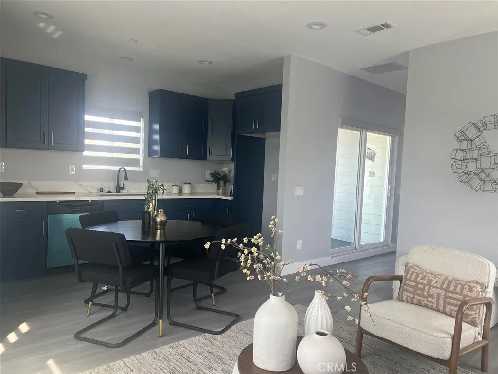 Additional image 17 of 142 N Hewes St, Orange, CA 92869