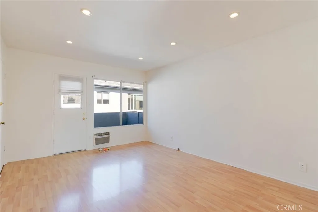 Additional image 7 of 1128 N Edgemont Street Unit 6, Los Angeles, CA 90029