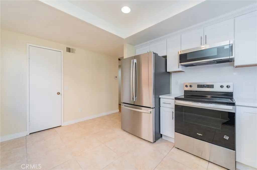 Additional image 38 of 11 Gainesmill, Irvine, CA 92620