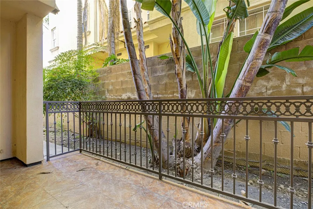 Additional image 62 of 556 E Palm Avenue Unit 102, Burbank, CA 91501