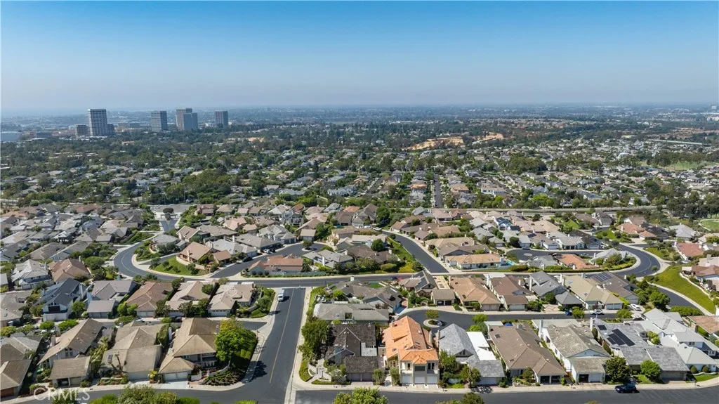 Additional image 41 of 2001 Yacht Resolute, Newport Beach, CA 92660