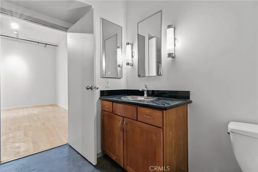 Additional image 61 of 420 S San Pedro Street Unit 329, Los Angeles, CA 90013