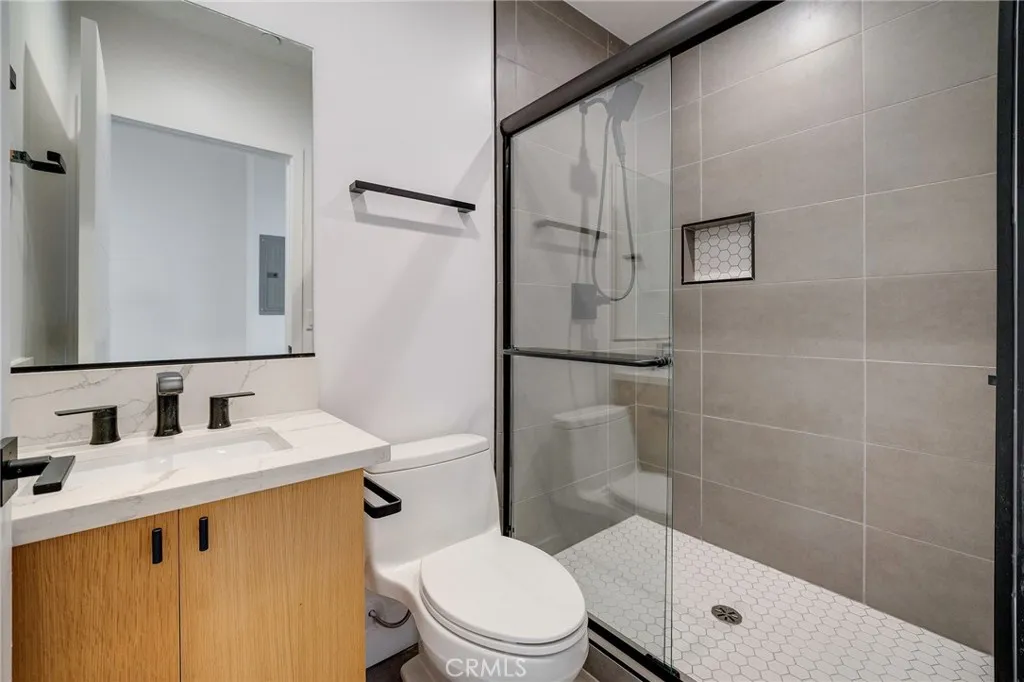 Additional image 36 of 6201 La Mirada Unit 7, Los Angeles, CA 90038