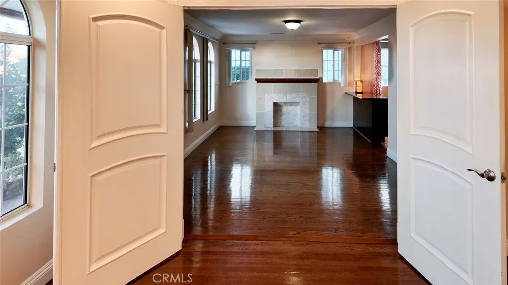 Additional image 8 of 1907 Carmona, Los Angeles, CA 90016