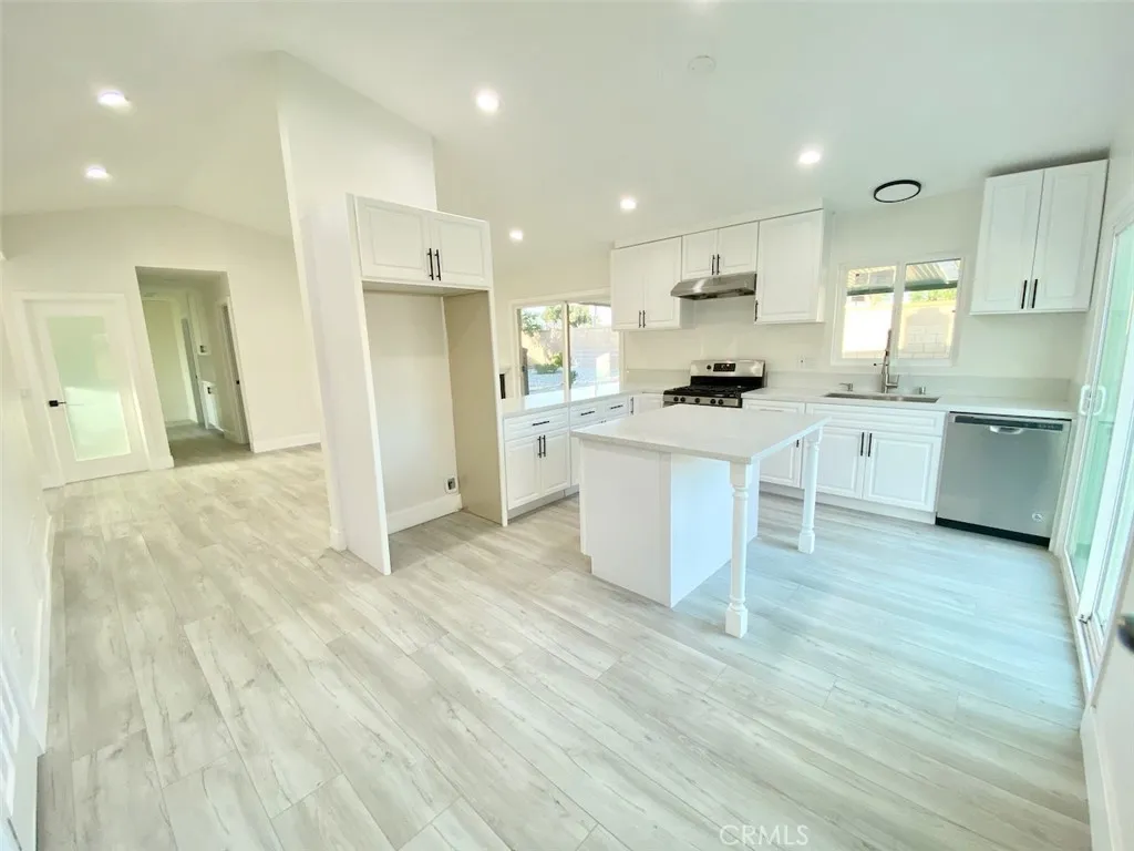 Additional image 21 of 4095 Penrod Drive, Riverside, CA 92505