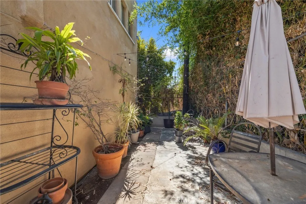 Additional image 10 of 1285 South Dunsmuir Ave, Los Angeles, CA 90019