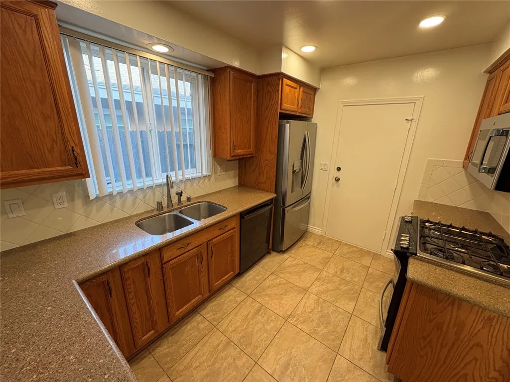 Additional image 3 of 15381 Cambay Ln, Huntington Beach, CA 92649