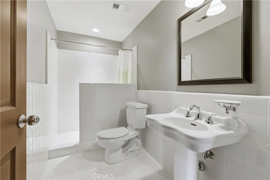 Additional image 17 of 14960 Dickens Street Unit 303, Sherman Oaks, CA 91403