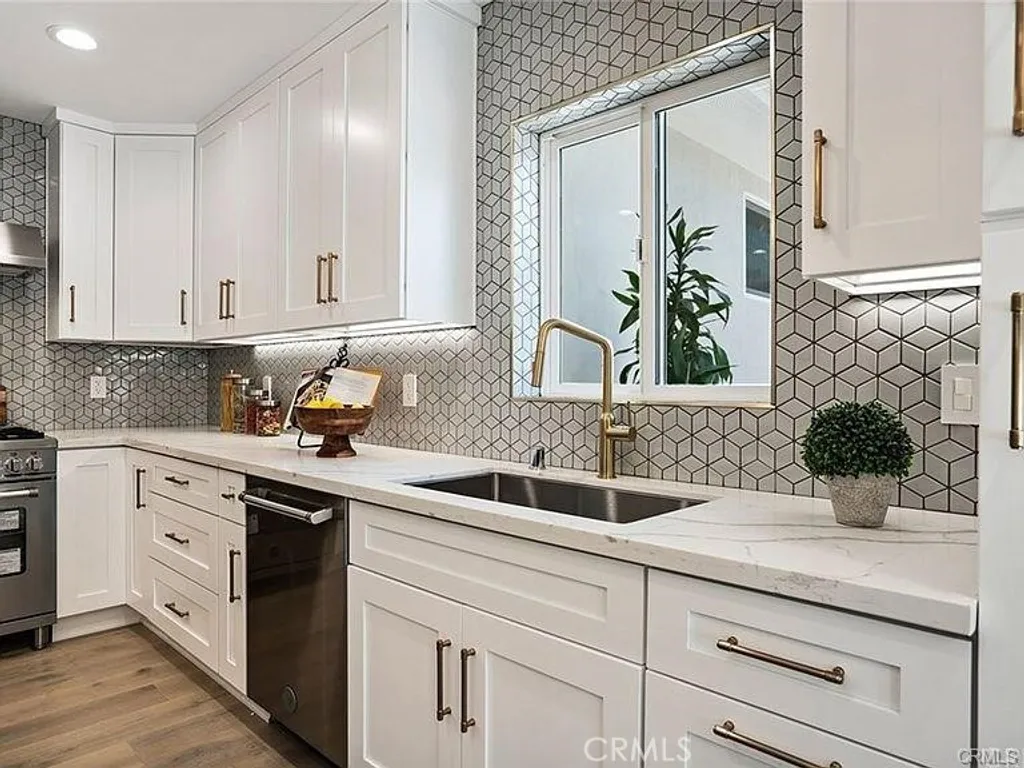 Additional image 11 of 4931 Murietta Avenue, Sherman Oaks, CA 91423