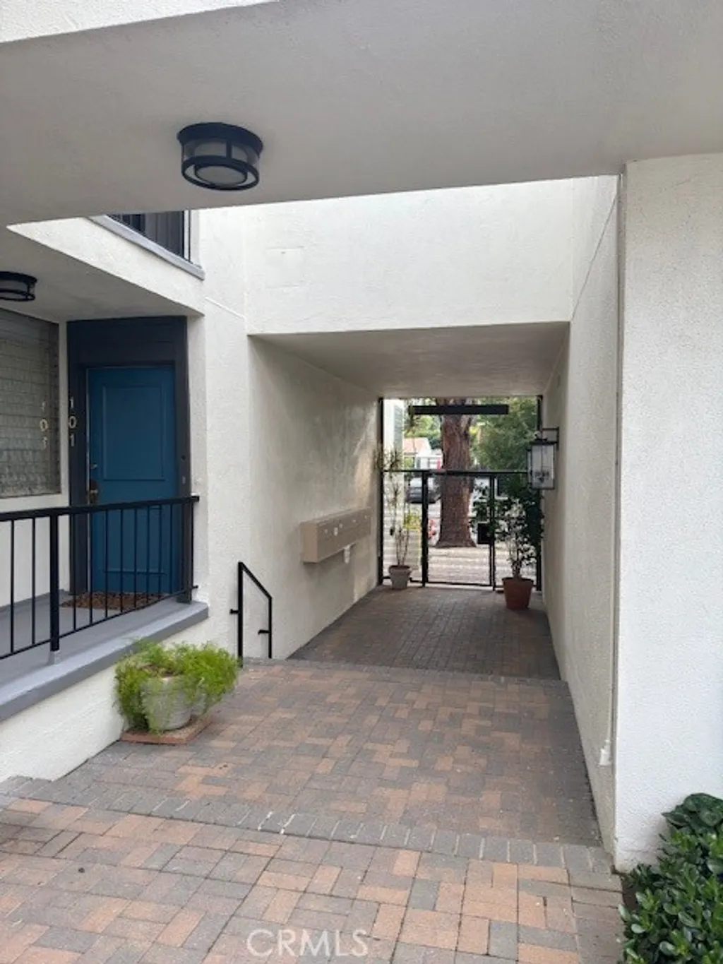 Additional image 15 of 22041 Costanso Unit 103, Woodland Hills, CA 91364