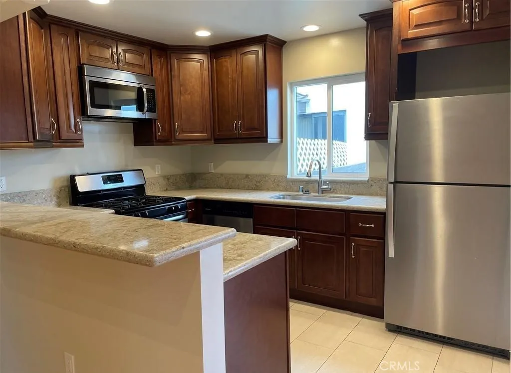 Additional image 12 of 222 N Rose St, Burbank, CA 91505