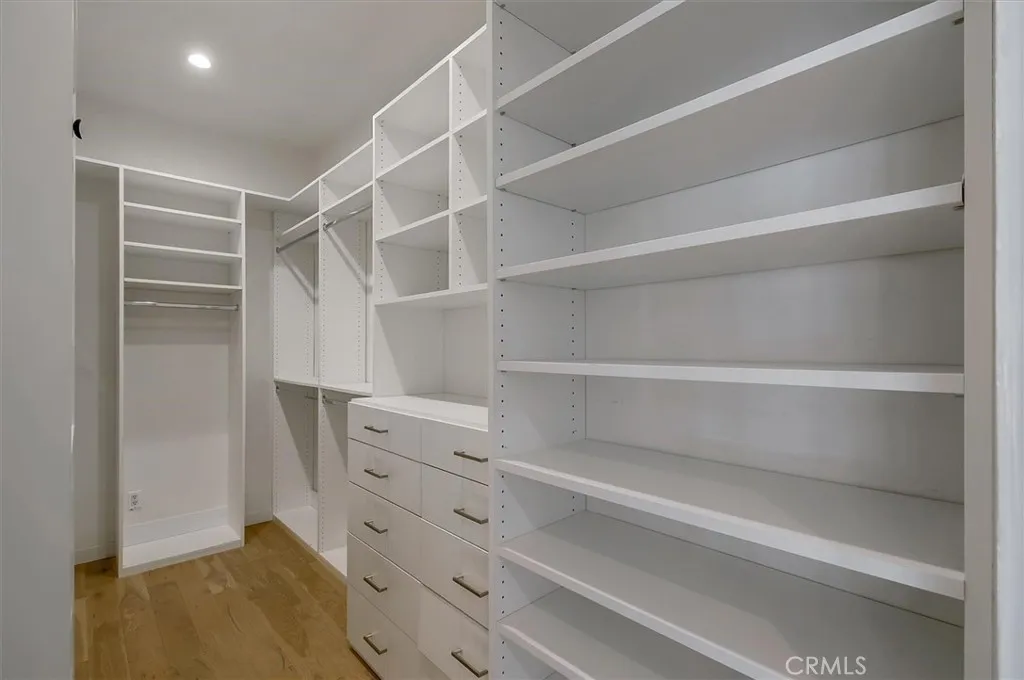 Additional image 47 of 24216 Calvert Street, Woodland Hills, CA 91367