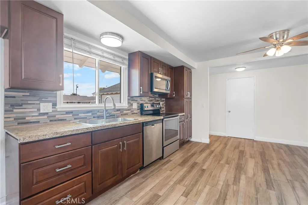 Additional image 31 of 17551 Misty Ln, Huntington Beach, CA 92649