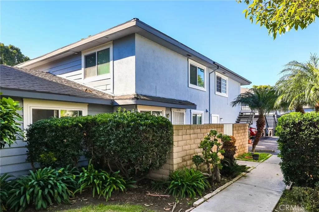 Additional image 3 of 16394 Del Oro Circle Unit 135, Huntington Beach, CA 92649