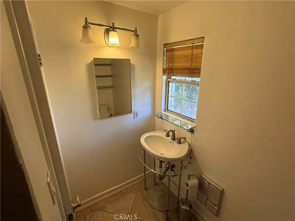 Additional image 15 of 12536 Trail 06, Sylmar, CA 91342