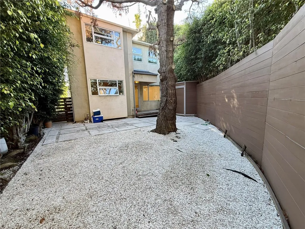 Additional image 34 of 2302 Oakwood Avenue, Venice, CA 90291