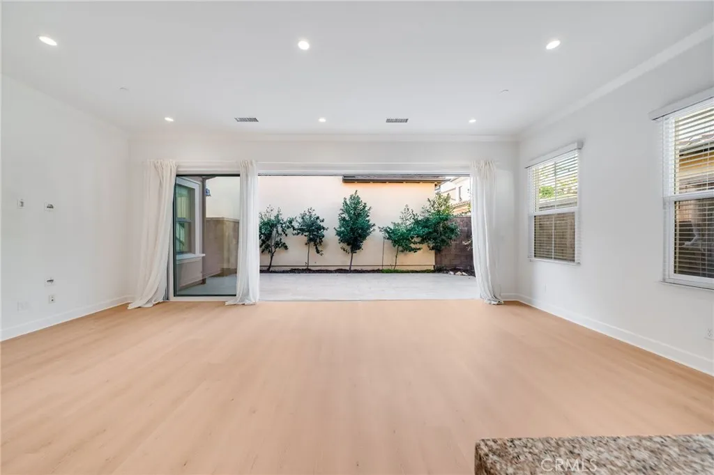 Additional image 41 of 64 Meander, Irvine, CA 92620