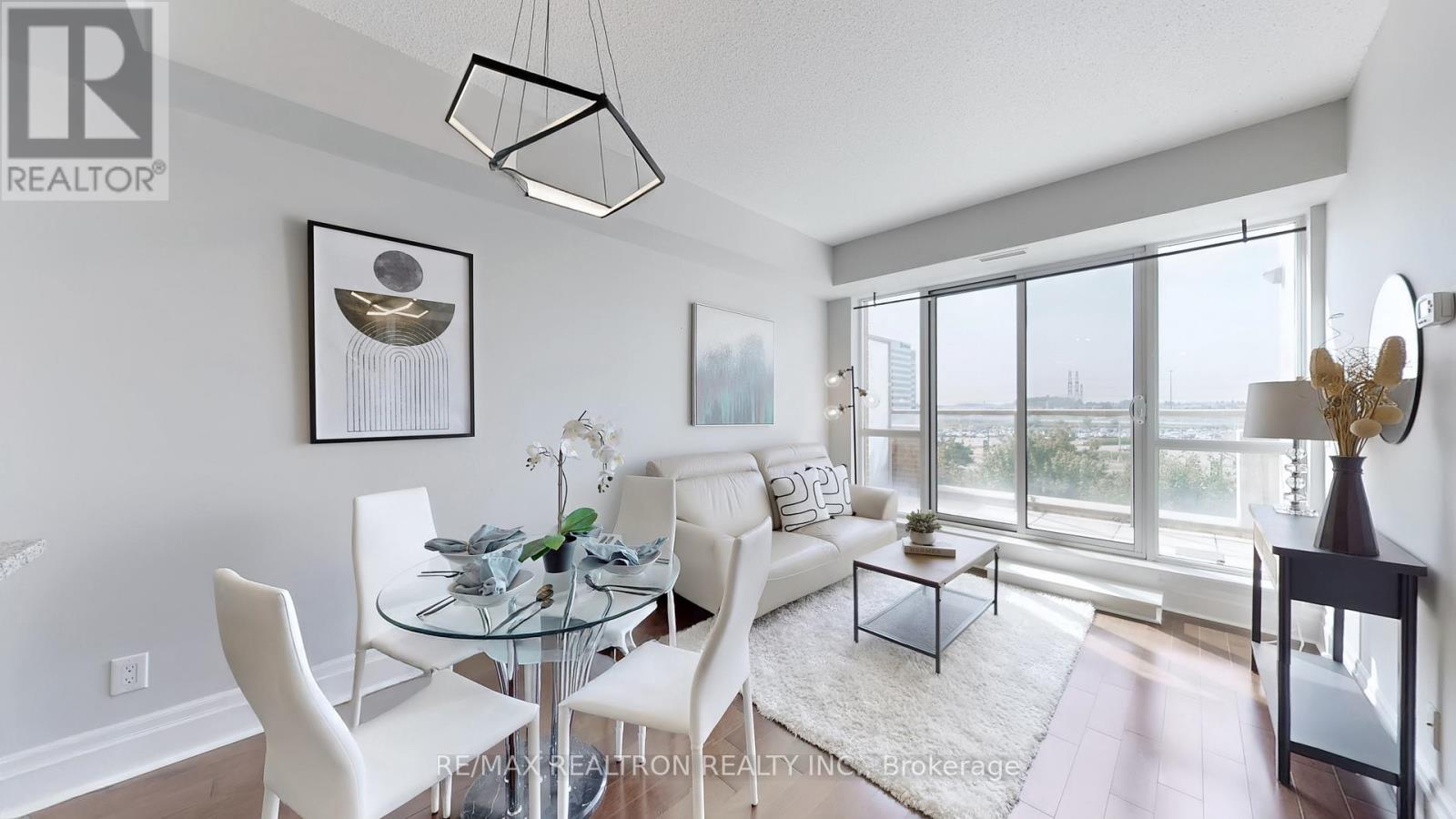 Property image for 413 - 39 UPPER DUKE CRESCENT|Markham (Unionville), Ontario L6G0B8