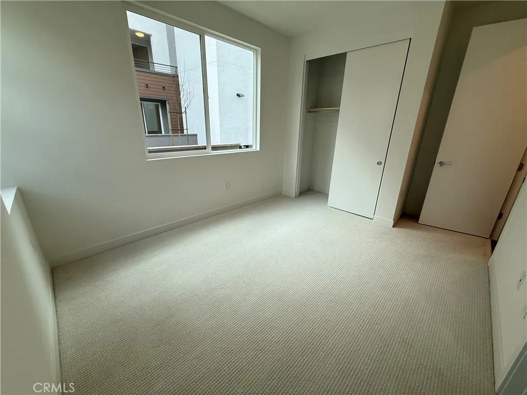 Additional image 32 of 693 S Lyon Street, Santa Ana, CA 92705