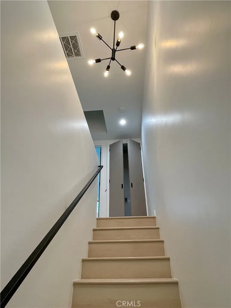 Additional image 18 of 611 W 41st Place Unit 1/2, Los Angeles, CA 90037