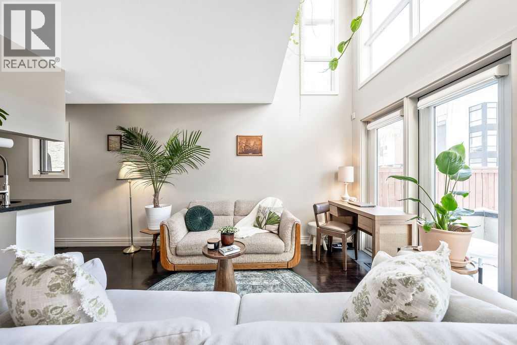 2, 52 6 Street NE|Calgary, Alberta T2E3X9