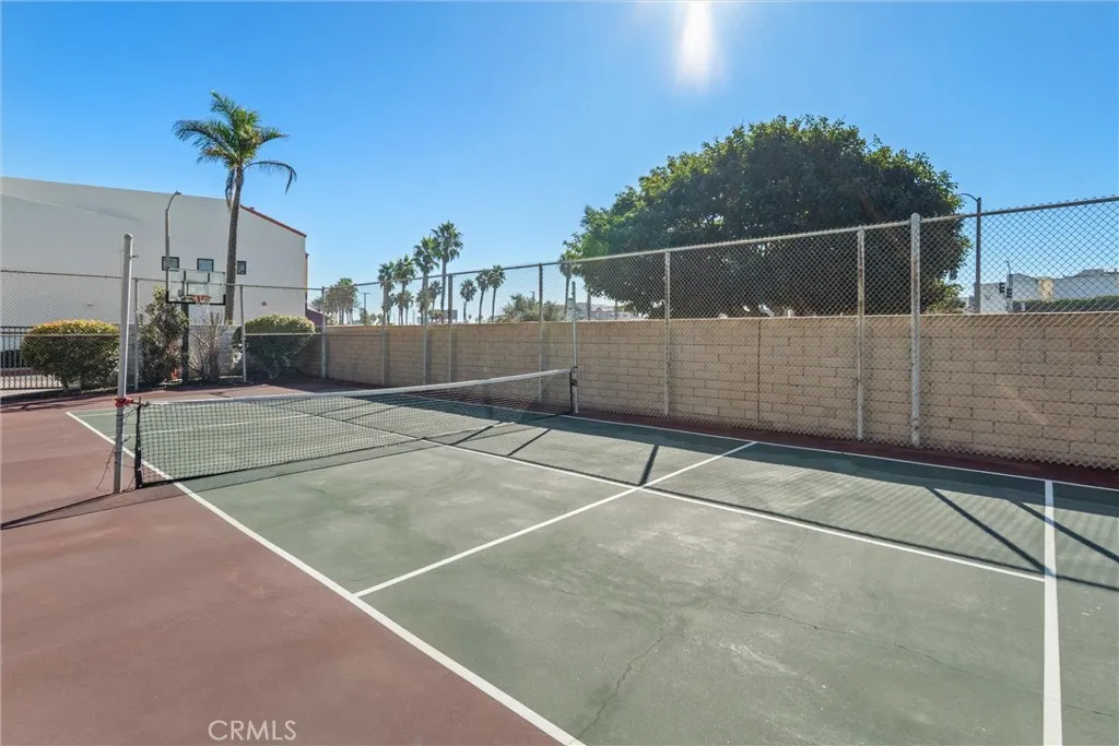 Additional image 63 of 2872 Coast Cir Unit 303, Huntington Beach, CA 92649