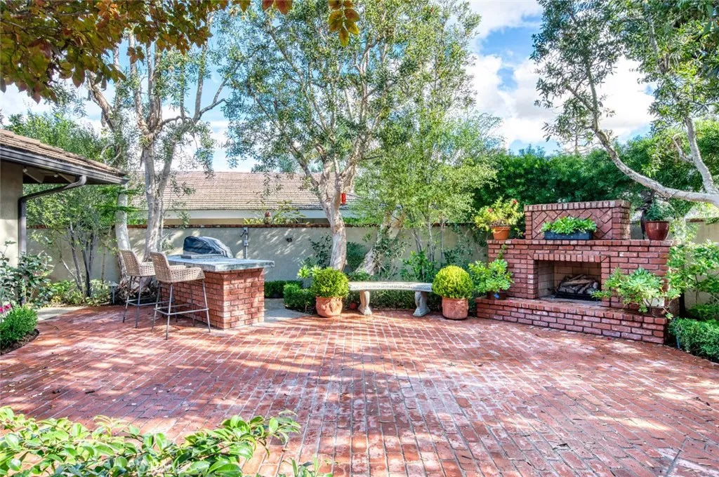 Additional image 33 of 2641 Alta Vista Dr, Newport Beach, CA 92660