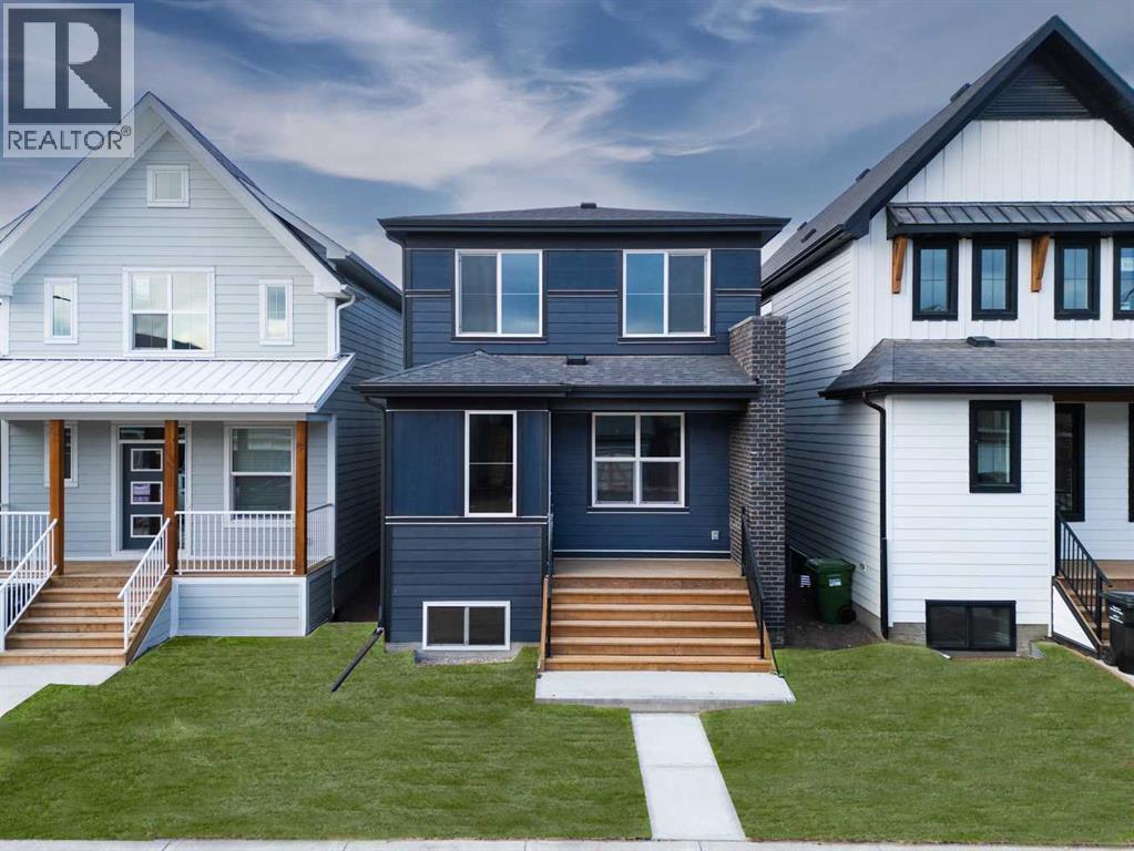 82 Royston Park NW|Calgary, Alberta T3L0M5