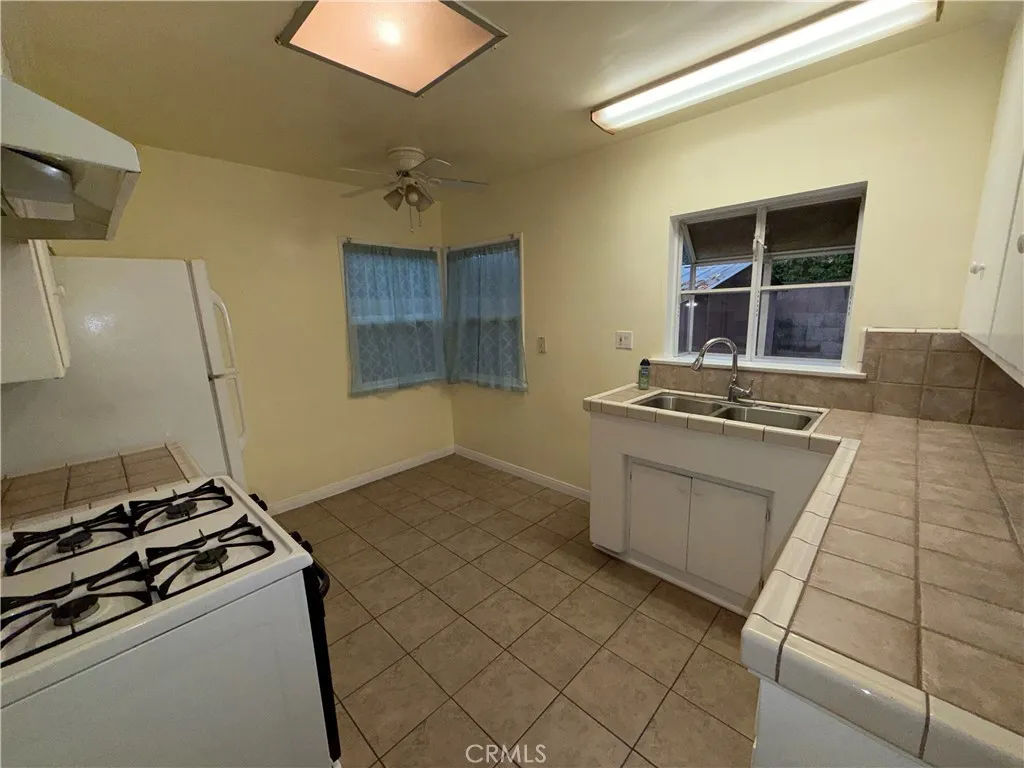 Additional image 18 of 7012 Forbes, Van Nuys, CA 91406