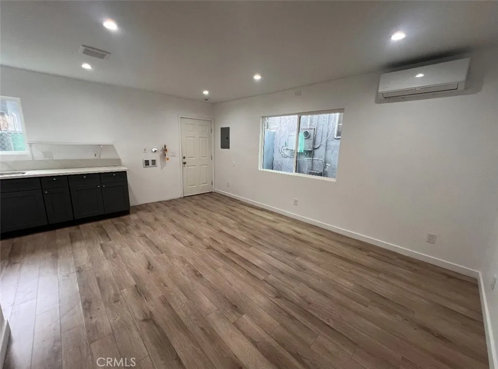 Additional image 3 of 1207 E 23rd Street Unit 1/2, Los Angeles, CA 90011