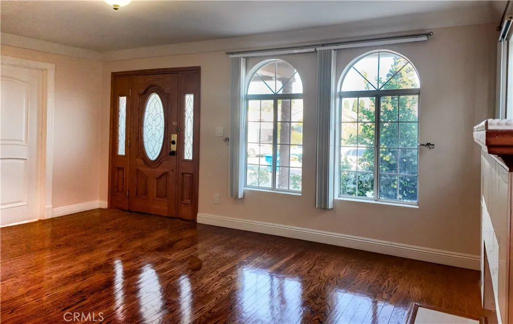 Additional image 50 of 1907 Carmona, Los Angeles, CA 90016