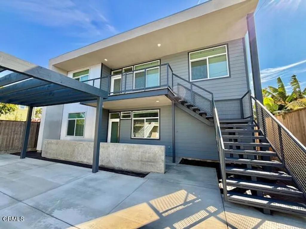 Additional image 3 of 127 S Santa Rosa Street Unit A, Ventura, CA 93001