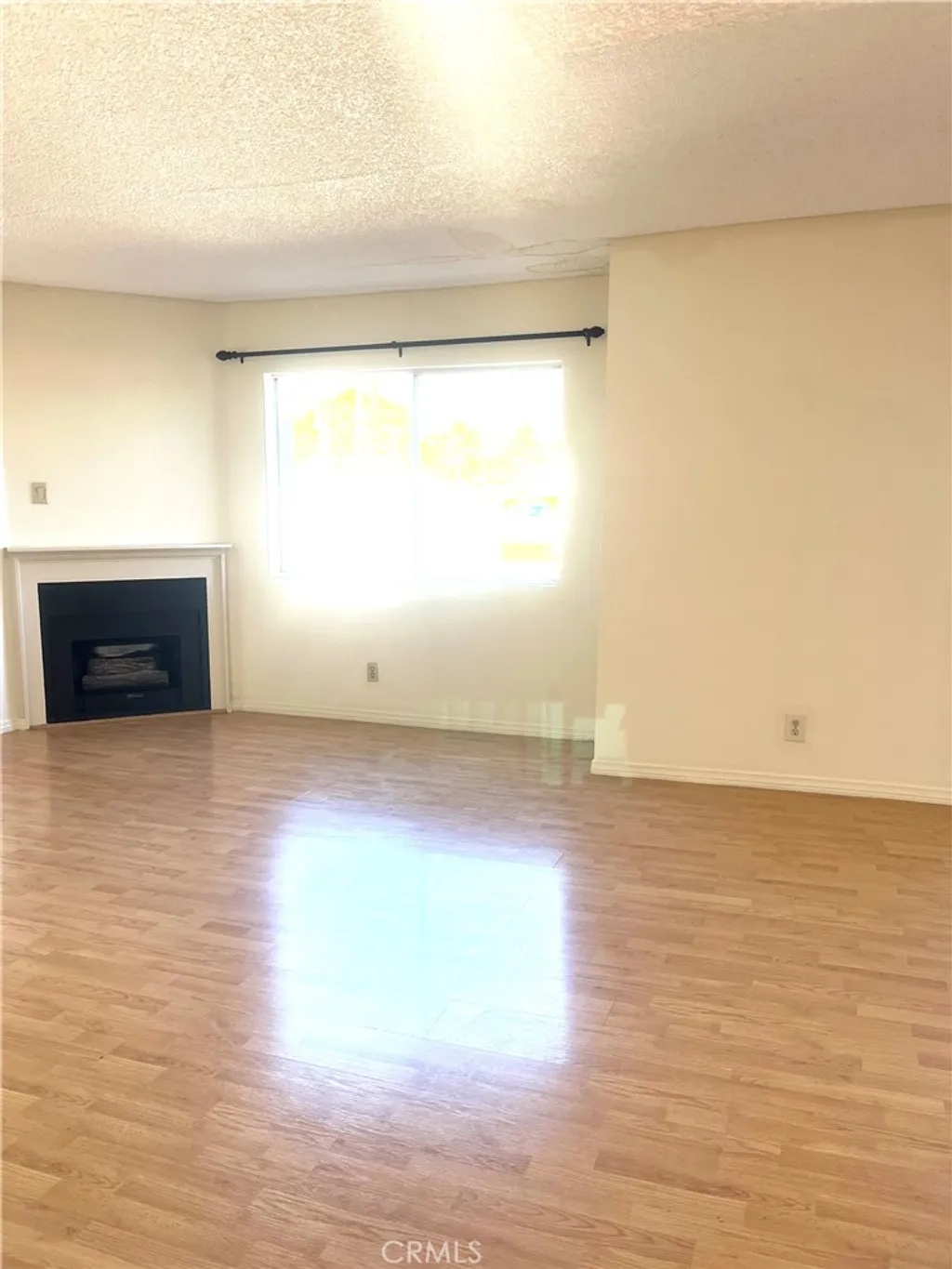 Additional image 7 of 328 E Valencia Ave Apt G, Burbank, CA 91502