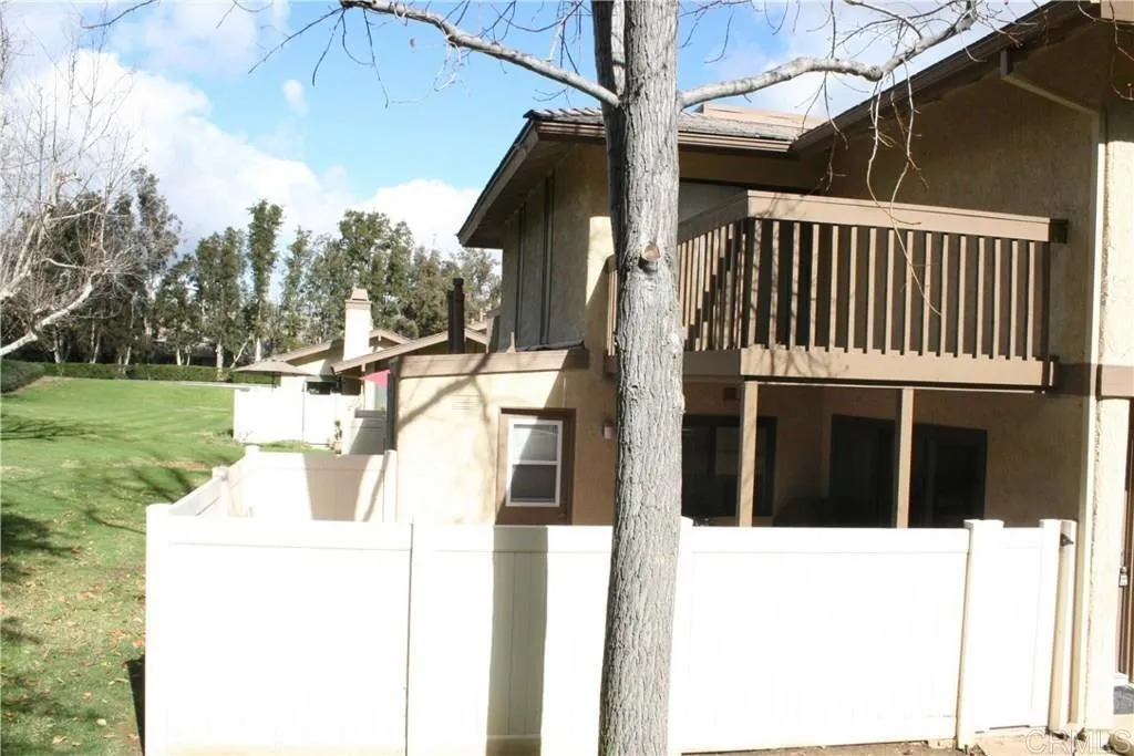 Additional image 3 of 1106 Catlin St Apt B, Simi Valley, CA 93065