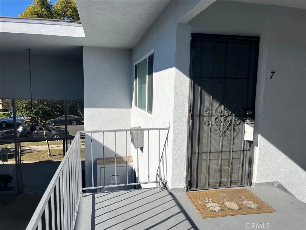 Additional image 16 of 1020 W Angeleno Ave Apt 7, Burbank, CA 91506