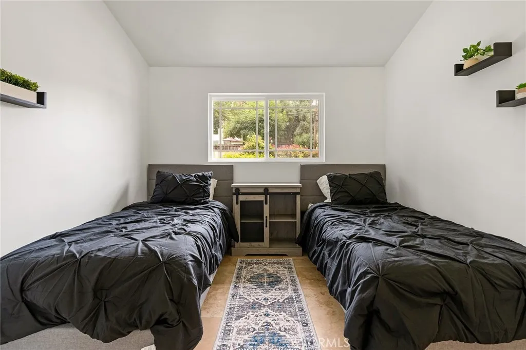 Additional image 15 of 20300 Oxnard, Woodland Hills, CA 91367