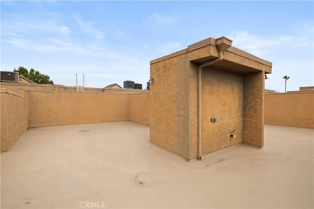 Additional image 39 of 14960 Dickens Street Unit 303, Sherman Oaks, CA 91403