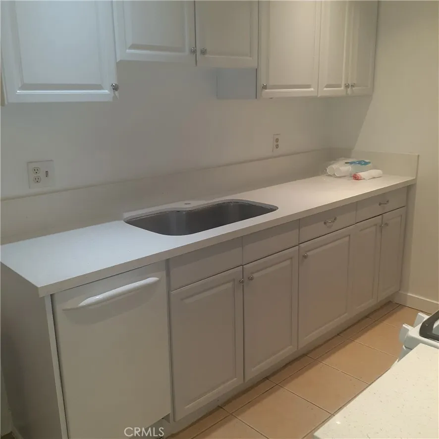 Additional image 20 of 2502 Manhattan Beach Boulevard Unit 7, Gardena, CA 90249